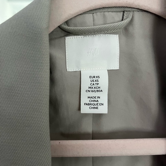 H&M Blazer - Picture 3 of 3